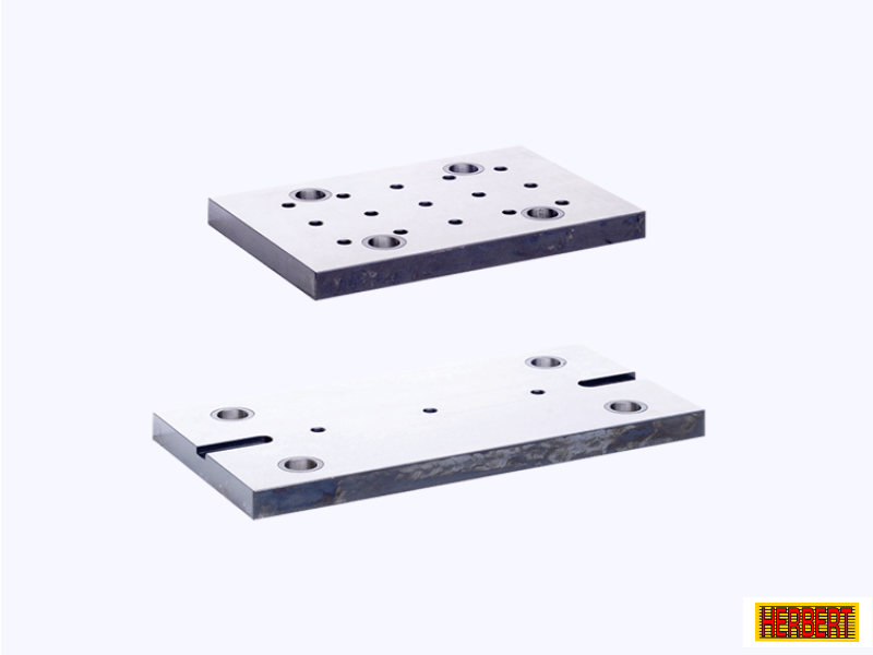 Reducing Downtime: A Manufacturer’s Guide to CNC Quick Change Systems